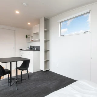 6.0m Cabin bedroom kitchen lounge